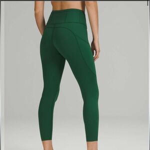 Lululemon Fast and Free High-Rise Tight 25"
Everglade Green